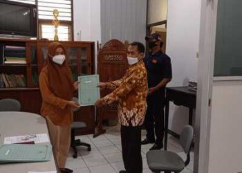 Penyerahan SK PPNPN di Lingkungan Kankemenag Kota Semarang