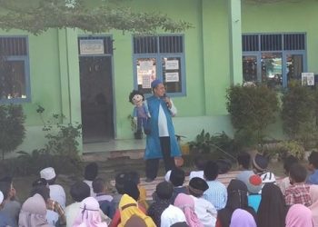 Dongeng Ceria Ramaikan Pesantren Ramadhan di MI Al Hikmah