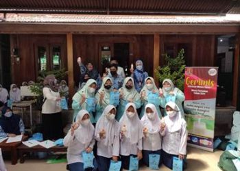 Santri Antusias Ikuti Giat Gerimis