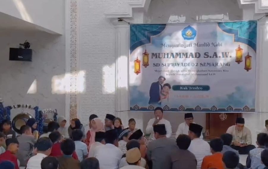 Kisah Inspiratif Peringatan Maulid Nabi Muhammad SAW di SD Supriyadi 02