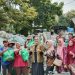 Penyuluh Agama Kemenag Kota Semarang Dampingi DWP Kanwil Kemenag Prov. Jateng, Serahkan Bantuan kepada Pemulung TPA Jatibarang