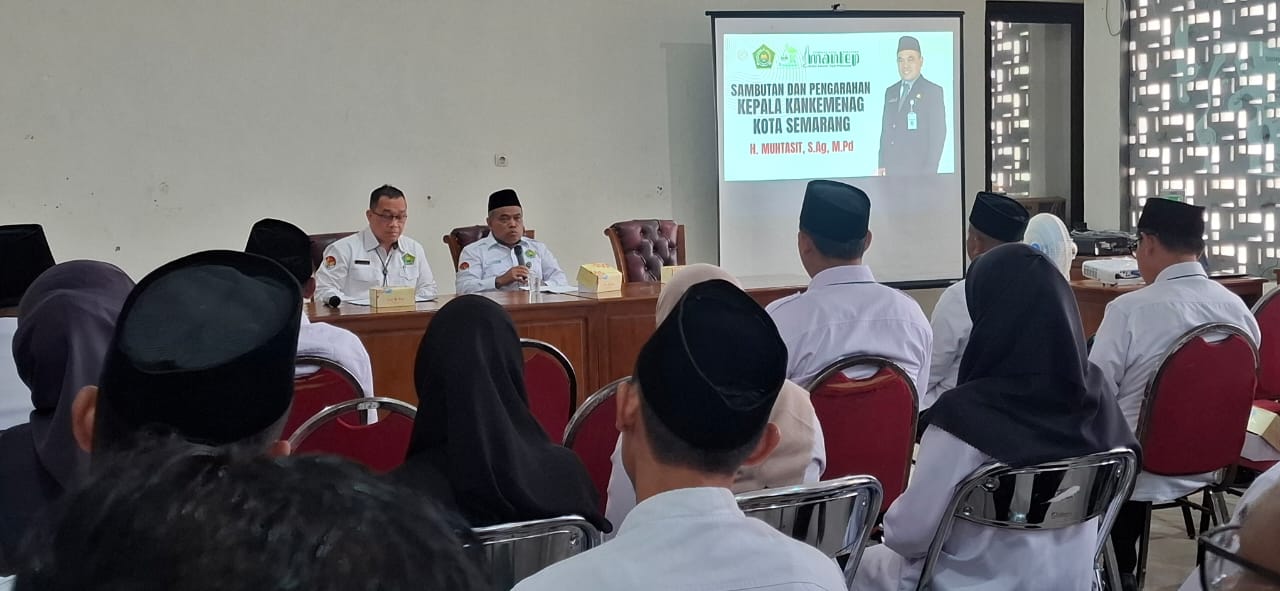 Kakankemenag Kota Semarang Beri Pembinaan kepada 29 PPPK Baru